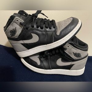 Air Jordan 1 Shadow